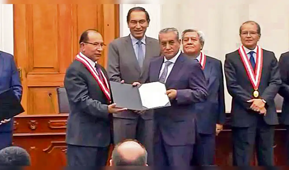 Altamirano se compromete a dotar de agua y desagüe a las provincias de Amazonas Altamirano se compromete a dotar de agua y desagüe a las provincias de Amazonas