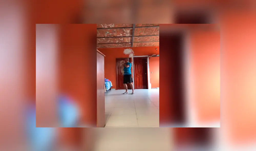 Desliza a la izquierda para conocer la escena que ha conmovido a los usuarios de Facebook. Foto: Captura. Desliza a la izquierda para conocer la escena que ha conmovido a los usuarios de Facebook. Foto: Captura.