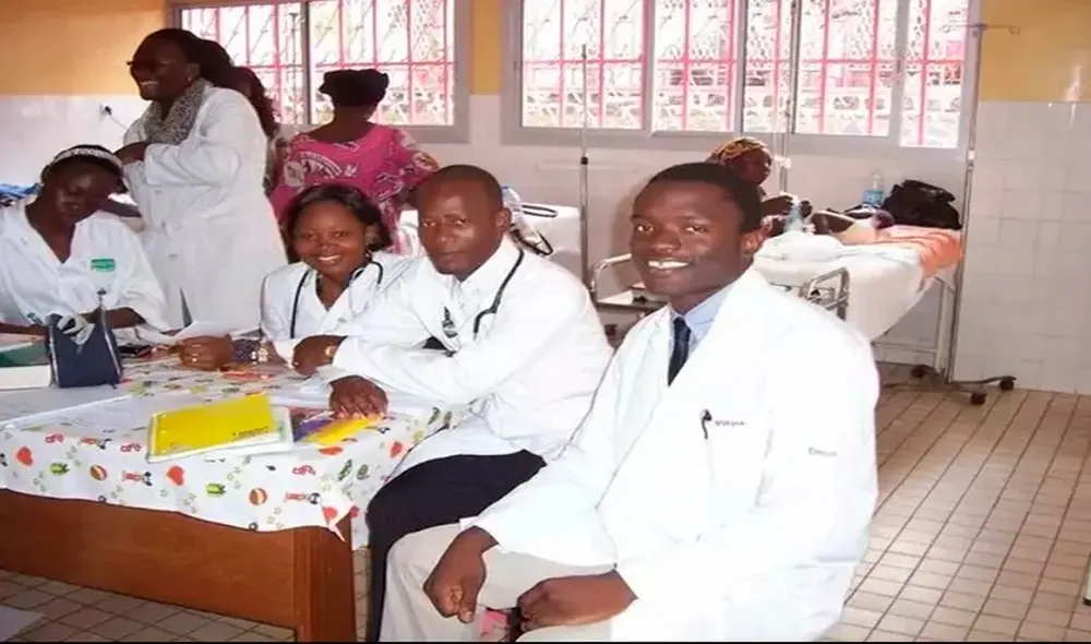 Desliza las imágenes para conocer a Desmond Jumbam cuya historia es un ejemplo a seguir por su perseverancia y esfuerzo. Foto: Facebook