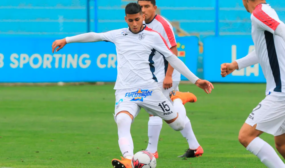 Junior Huerto se convirtió en el primer refuerzo de Sporting Cristal para la temporada 2020. | Foto: GLR Junior Huerto se convirtió en el primer refuerzo de Sporting Cristal para la temporada 2020. | Foto: GLR
