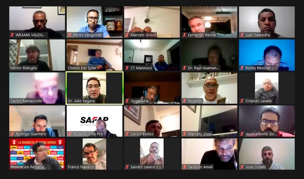 Reunión de entrenadores. Foto: Liga 1