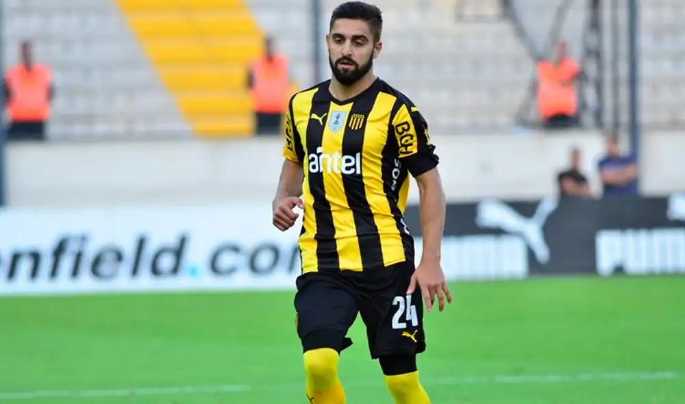 El futbolista uruguayo Luis Urruti se convirtió en uno de los flamantes refuerzos de Universitario con miras a la Liga 1 temporada 2020. El futbolista uruguayo Luis Urruti se convirtió en uno de los flamantes refuerzos de Universitario con miras a la Liga 1 temporada 2020.