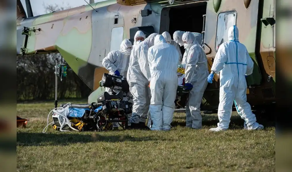 El coronavirus ya obliga a  confinarse a la mitad de la humanidad, exactamente a casi 3.900 millones de personas. Foto: AFP.
