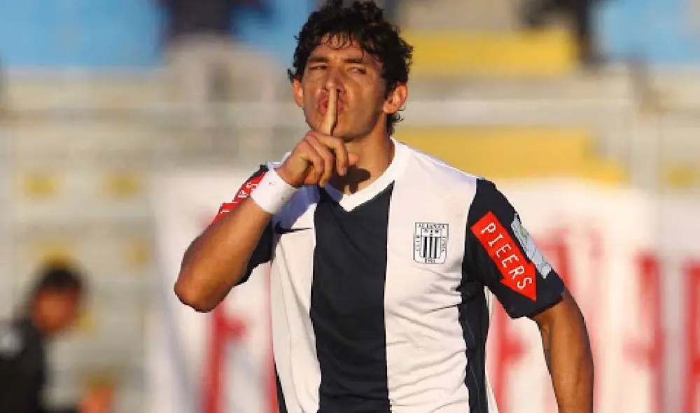 Roverto Ovelar jugó tres temporadas en Alianza Lima (2009-2011).