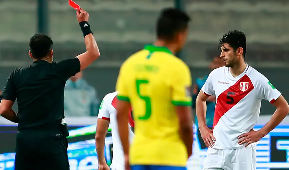 Carlos Zambrano no estará para el duelo contra Chile por la fecha 3 de las Eliminatorias Qatar 2022. Foto: AFP.
