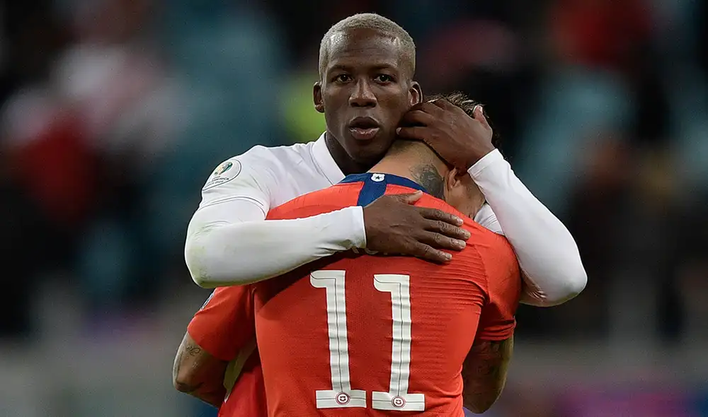 Luis Advíncula usó sus redes sociales para referirse al racismo que hay en la sociedad. | Foto: AFP