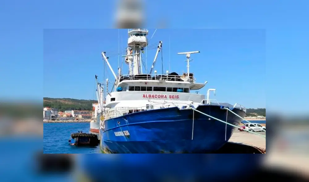 El buque realizaba trabajos de pesca un día antes de que sucediera el siniestro. Foto: Difusión. El buque realizaba trabajos de pesca un día antes de que sucediera el siniestro. Foto: Difusión.