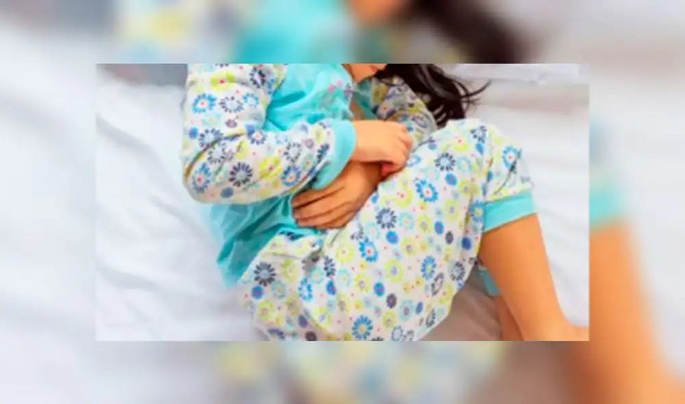 Niña con dolor de estómago. Foto: difusión.