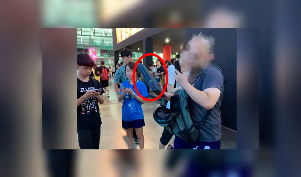 Usuario destruye su PS4 como protesta por un videojuego.