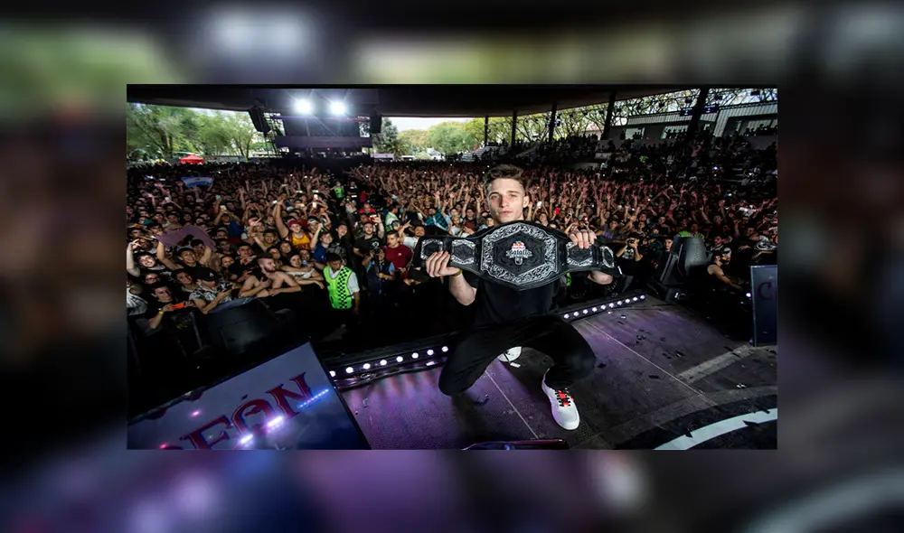 El actual campeón del certamen volverá a las tarimas tras algunos meses de para. El artista espera repetir el plato, cuando el año pasado venciera a Aczino en la final. El actual campeón del certamen volverá a las tarimas tras algunos meses de para. El artista espera repetir el plato, cuando el año pasado venciera a Aczino en la final.