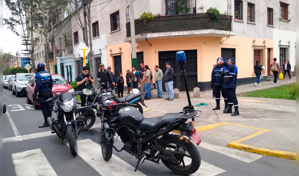 Uno de los presuntos delincuentes fue intervenido. Uno de los presuntos delincuentes fue intervenido.