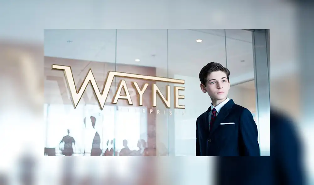 Gotham: David Mazouz, Bruce Wayne en la serie, llega al Perú para festival [VIDEO]