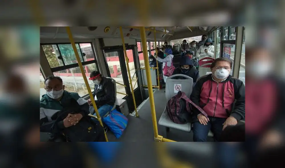 Cientos de personas en las estaciones del Metropolitano. Créditos: John Reyes / La República. Cientos de personas en las estaciones del Metropolitano. Créditos: John Reyes / La República.