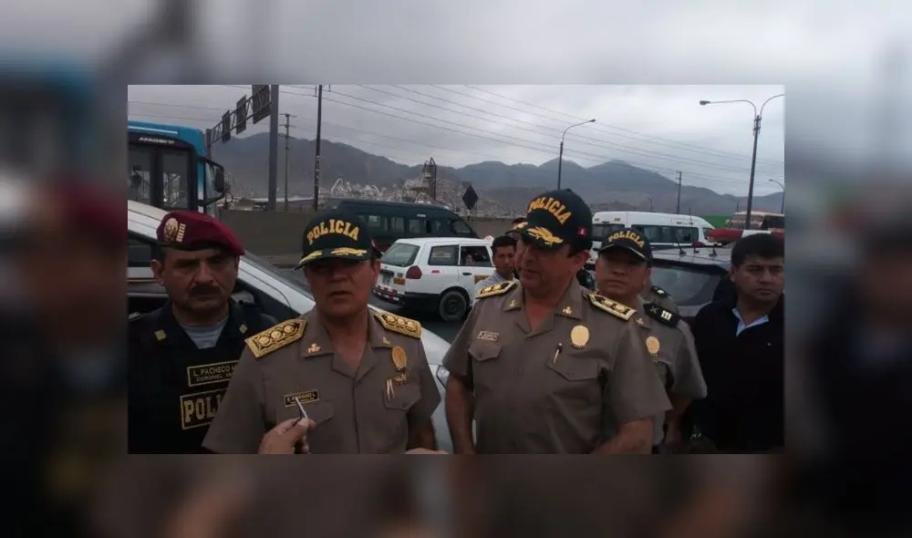 Se presume que la sustancia encontrada dentro de las cajas es clorhidrato de cocaína. Se presume que la sustancia encontrada dentro de las cajas es clorhidrato de cocaína.