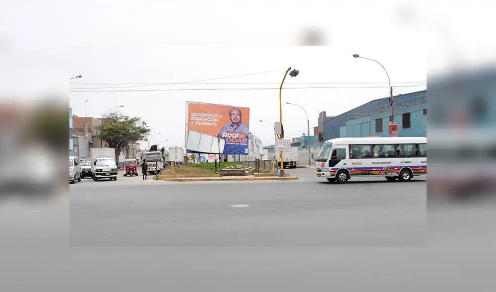 Carteles de candidatos a la alcaldía continúan en avenidas principales Carteles de candidatos a la alcaldía continúan en avenidas principales