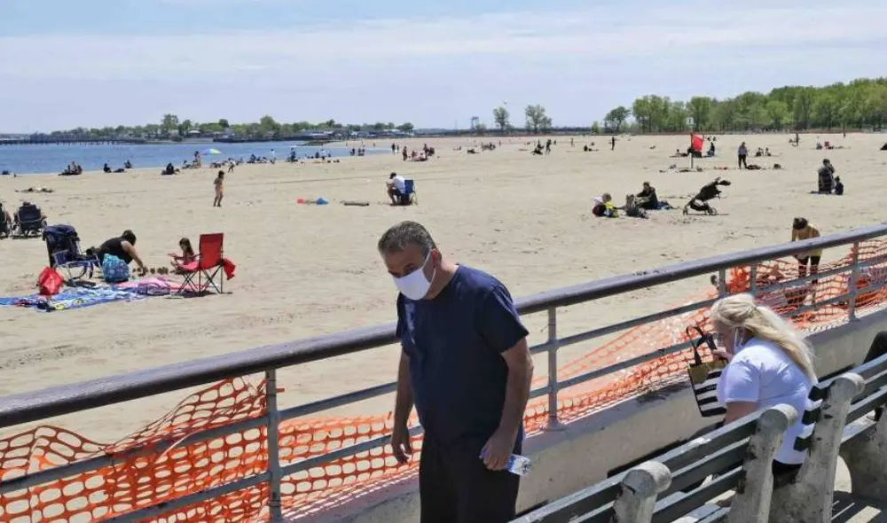 El joven estuvo acompañado de dos amigos. Foto: AP El joven estuvo acompañado de dos amigos. Foto: AP