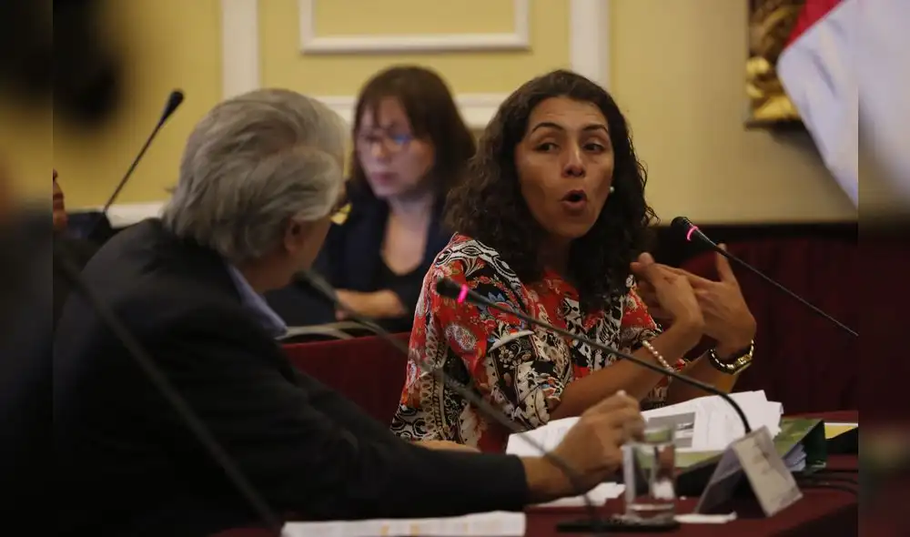 Rocío Calderón pasó de testigo a investigada en la comisión Lava Jato 
