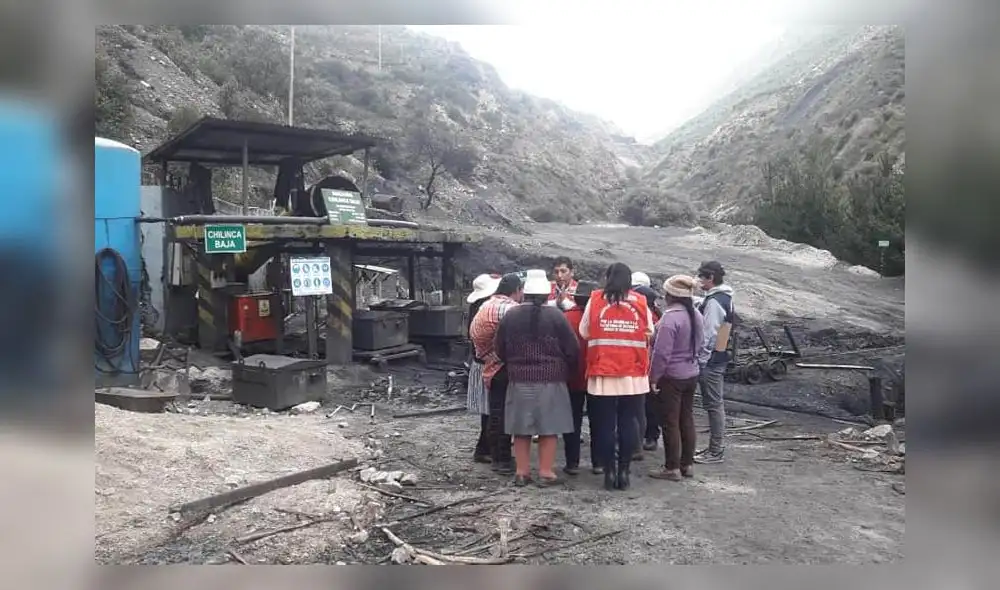 Oyón: Aún no rescatan a 4 obreros atrapados en socavón, a 100 metros de profundidad