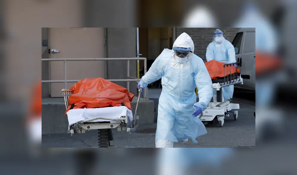 El director de la FELCC dio un informe sobre el levantamiento de cadáveres, dando a conocer los dos suicidios. Foto: Reuters El director de la FELCC dio un informe sobre el levantamiento de cadáveres, dando a conocer los dos suicidios. Foto: Reuters