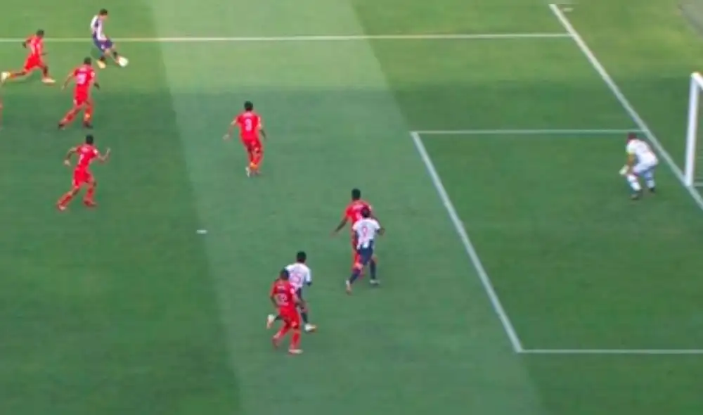 Patricio Rubio protagonizó la primera polémica en el partido. Foto: captura Gol Perú Patricio Rubio protagonizó la primera polémica en el partido. Foto: captura Gol Perú