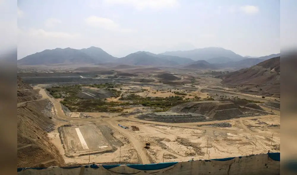 La Libertad pierde US$ 1.800 millones anuales en agroexportaciones por demora de Chavimochic La Libertad pierde US$ 1.800 millones anuales en agroexportaciones por demora de Chavimochic