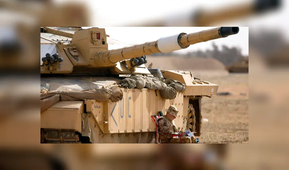 Un tanque Challenger 2 británico durante la guerra de Irak, en 2003. Foto: AP