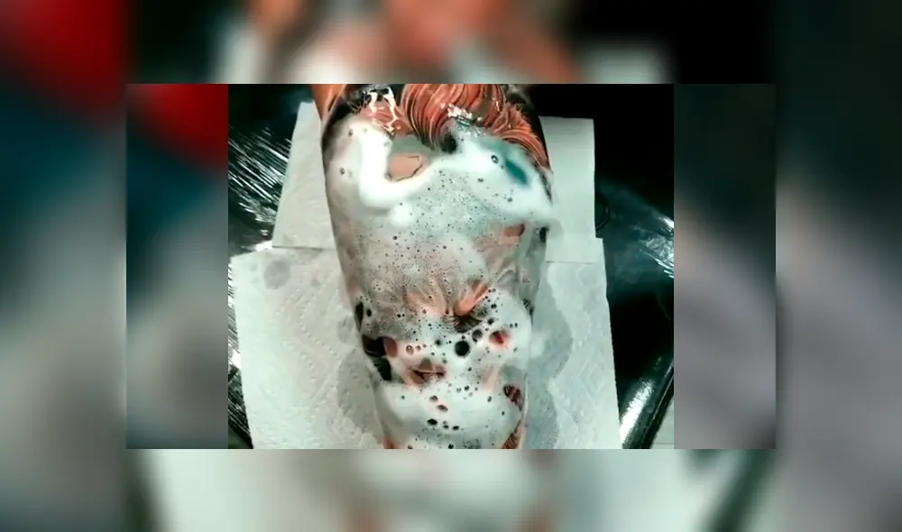 En Facebook se viralizó el increíble resultado del tatuaje que se hizo un joven con el rostro del payaso 'Pennywise'.