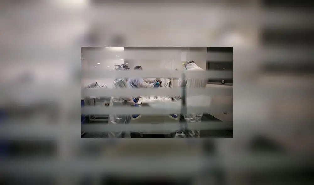 Familia de paciente con COVID-19 recurrió a ahorro y préstamos para pagar a clínicas, pero no les alcanza. Foto referencial: AFP Familia de paciente con COVID-19 recurrió a ahorro y préstamos para pagar a clínicas, pero no les alcanza. Foto referencial: AFP