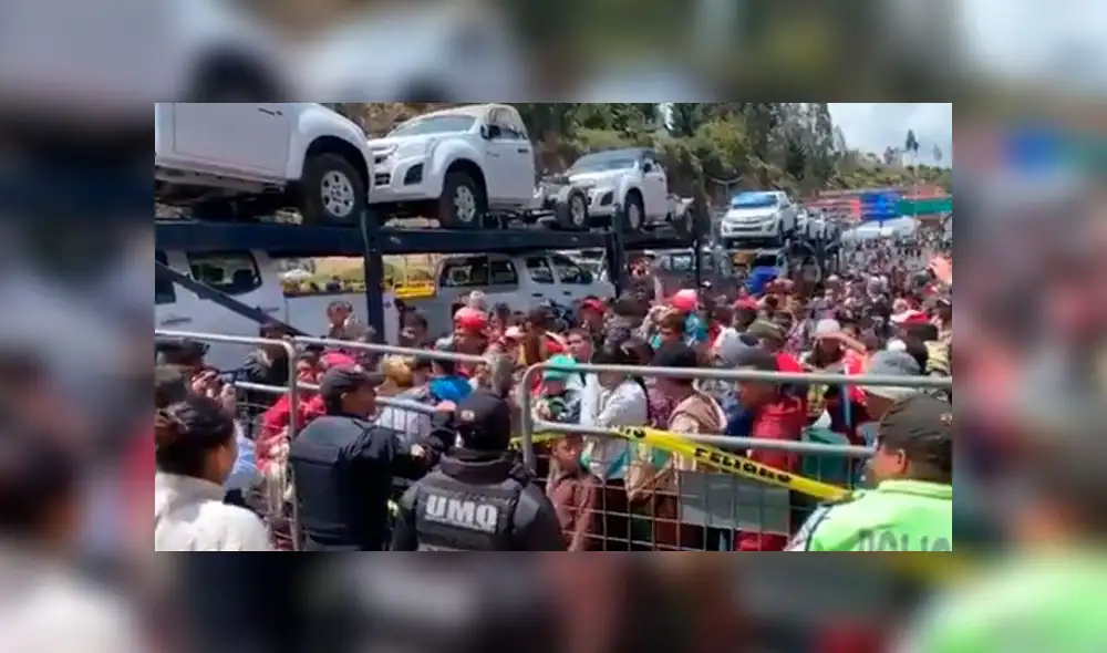 Venezolanos cierran frontera entre Ecuador y Colombia. Foto: captura de video de NTN24. Venezolanos cierran frontera entre Ecuador y Colombia. Foto: captura de video de NTN24.