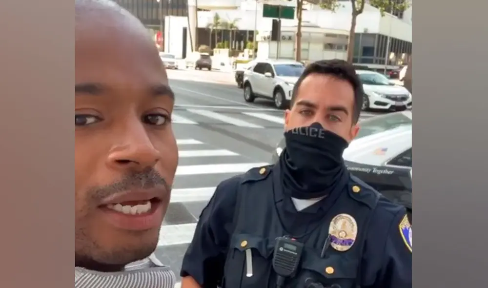 Salehe Bembury, ejecutivo de Versace, es intervenido por la policía en Beverly Hills, California, Estados Unidos. Foto: Captura/ Instagram Salehe Bembury, ejecutivo de Versace, es intervenido por la policía en Beverly Hills, California, Estados Unidos. Foto: Captura/ Instagram