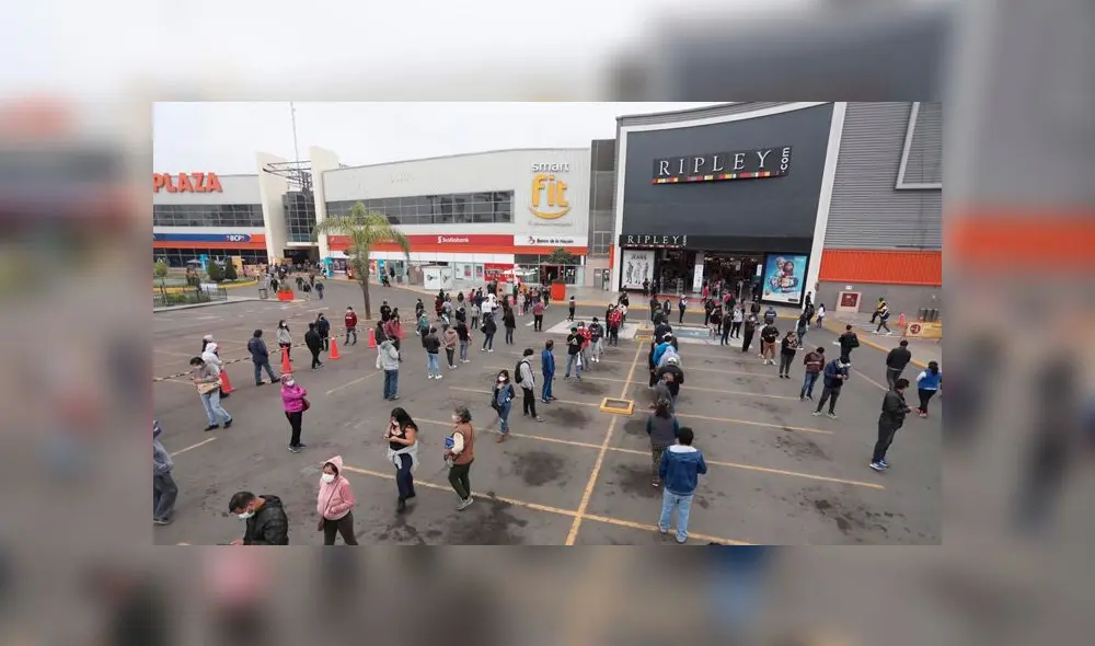 Interiores del Centro Comercial Mega Plaza. Foto: Aldair Mejía/La República.