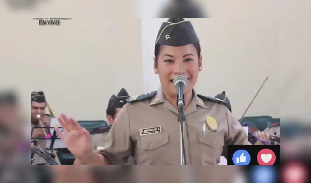 Facebook: mujer policía canta 'Qué bonito' y su romántica voz conquista las redes |VIDEO