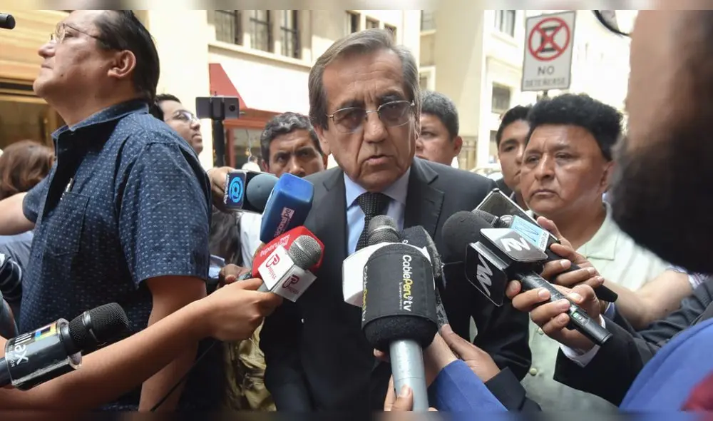 El exparlamentario empleó su cuenta de Twitter para pronunciarse sobre investigación en su contra. Foto: La República. El exparlamentario empleó su cuenta de Twitter para pronunciarse sobre investigación en su contra. Foto: La República.