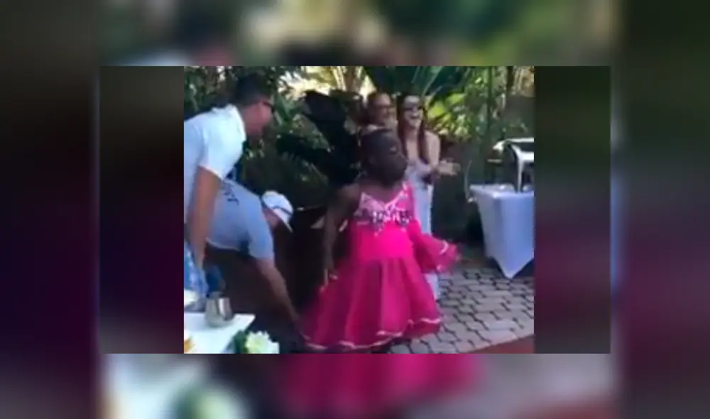 Desliza la imagen para ver qué ocurrió al abrirse la caja. Foto: nayara.padron/TikTok Desliza la imagen para ver qué ocurrió al abrirse la caja. Foto: nayara.padron/TikTok