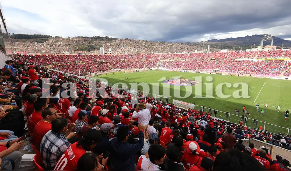A estadio lleno, Cienciano gritó ¡Campeón!
