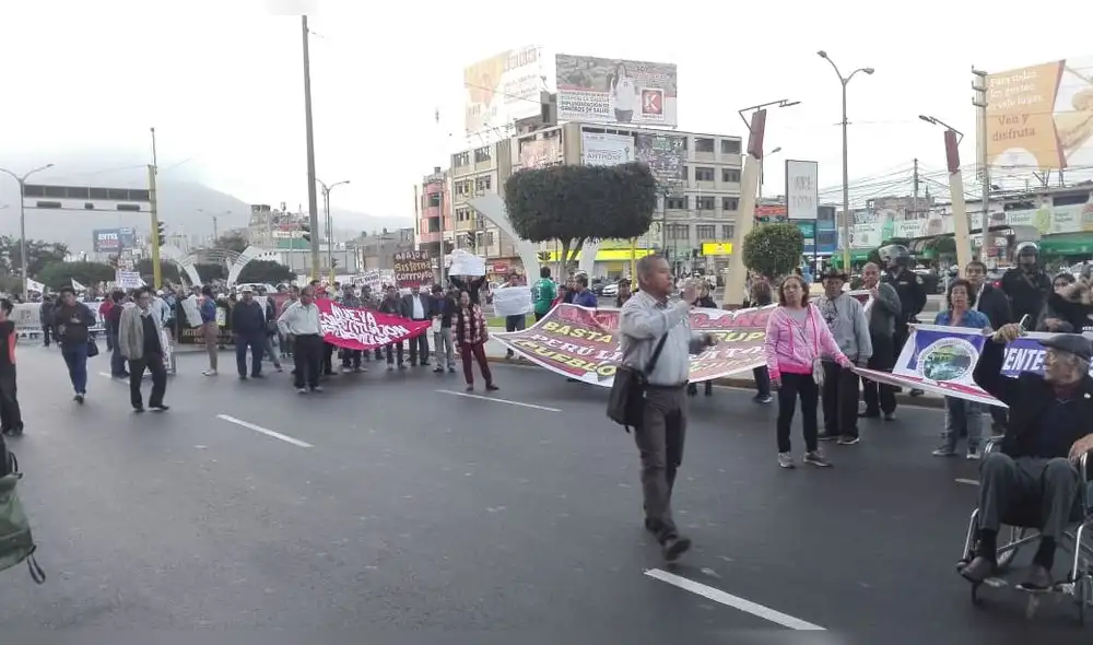 Masivo rechazo a impunidad de Chávarry, Becerril y fuga de Hinostroza