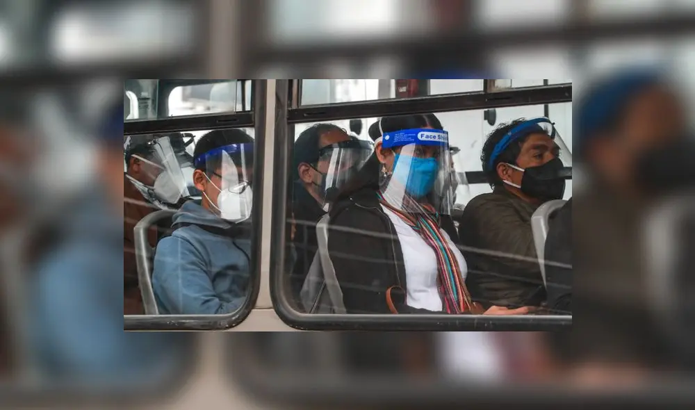 La medida tiene como finalidad evitar el riesgo de contagio de los usuarios cuando se movilicen en los vehículos públicos. Foto: MTC