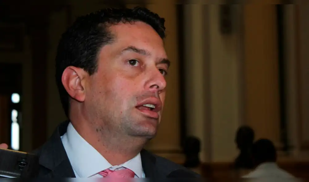 Miguel Torres considera que Keiko "va a terminar fortalecida" de indagación por caso Odebrecht