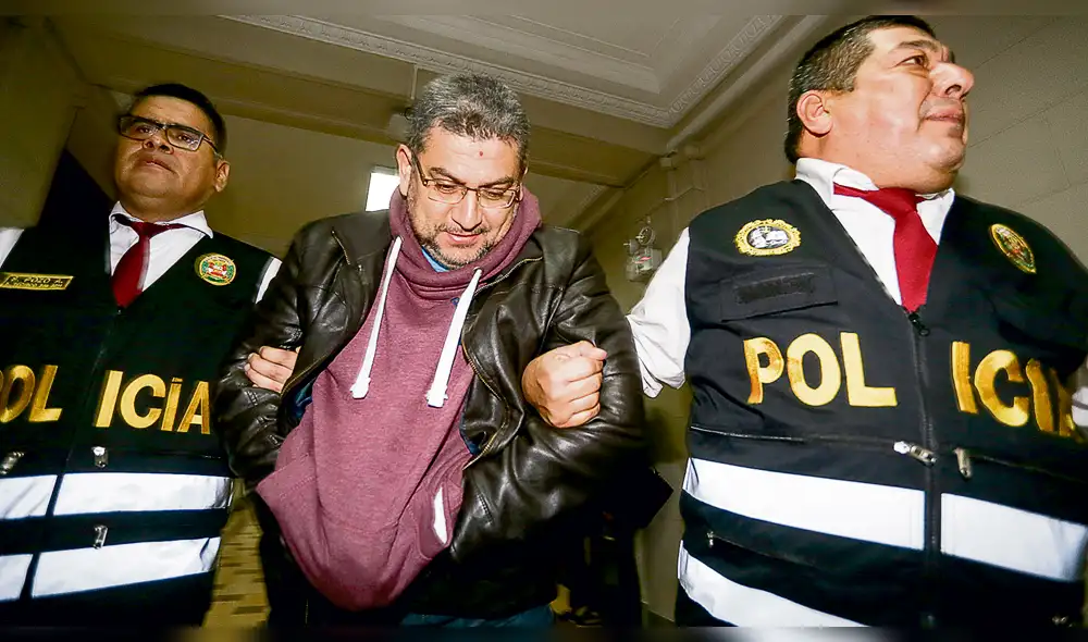 Walter Ríos buscó llegar a Vizcarra a través de Camayo 
