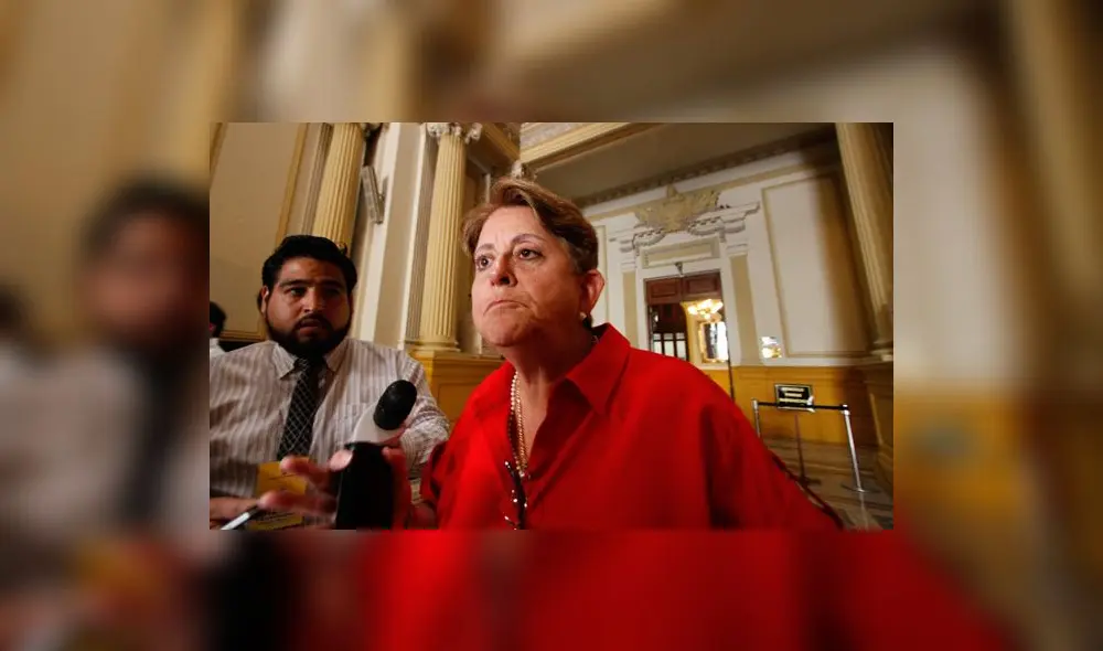 Alcorta contradice a Bartra otra vez: “Usted no puede decidir por todo el Congreso"