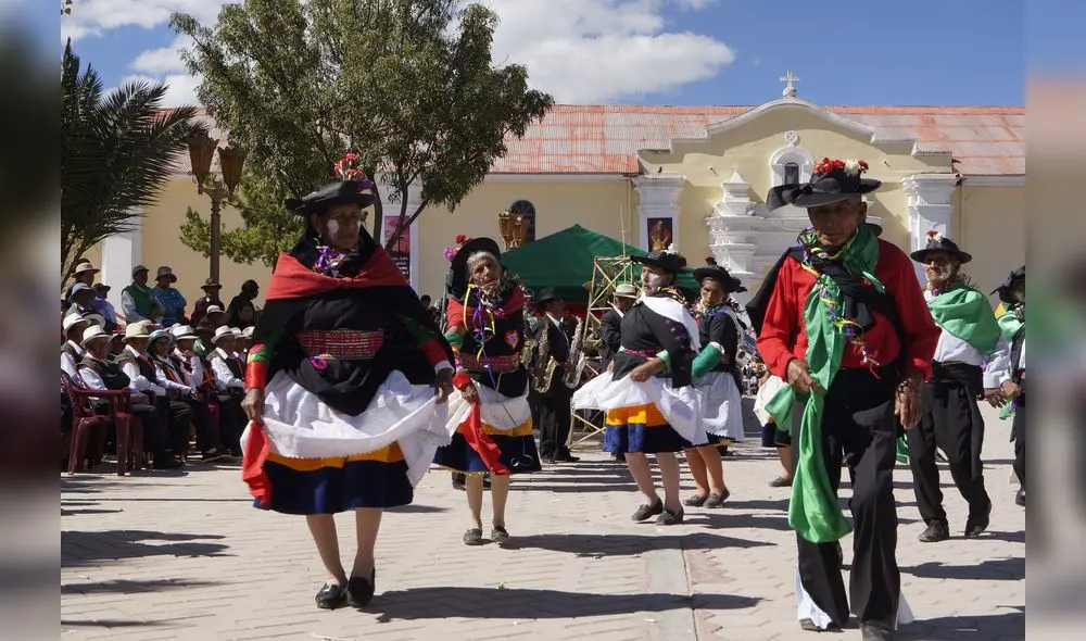 Huaylas antiguo es revalorado por adultos mayores en Huancayo