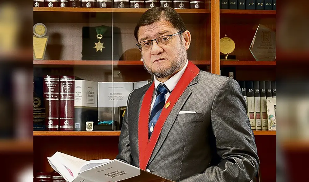 Autoridad. Los pescadores no deben temer, afirma Chávez. Foto: Marco Cotrina/LR