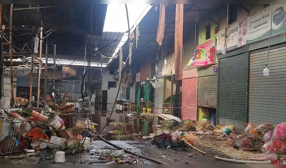 Comerciantes piden apoyo a la comuna para pode reabrir su negocio. Foto: Vanessa Trebejo / URPI - LR Comerciantes piden apoyo a la comuna para pode reabrir su negocio. Foto: Vanessa Trebejo / URPI - LR