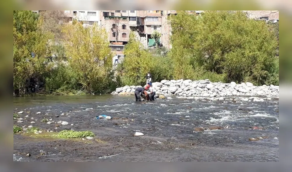 Hallan cuerpo de mujer en río Chili Hallan cuerpo de mujer en río Chili