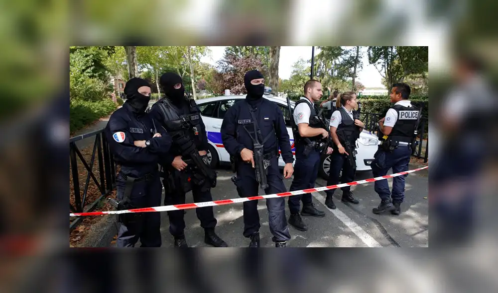 Hombre mata a dos personas a cuchilladas y Estado Islámico se atribuye el crimen Hombre mata a dos personas a cuchilladas y Estado Islámico se atribuye el crimen