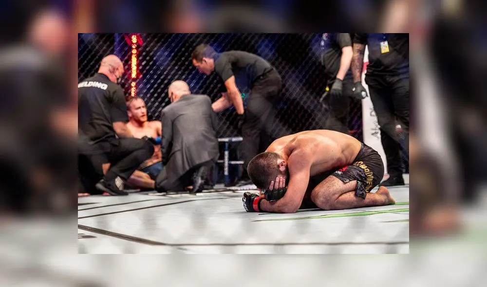 Khabib Nurmagomedov llora al recordar a su padre fallecido. Foto: UFC