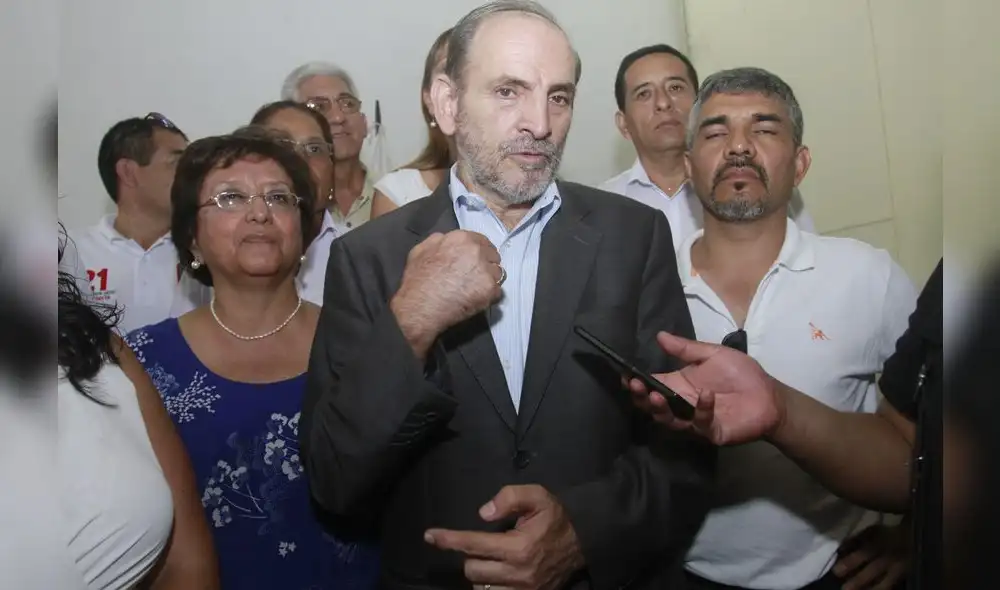 Yehude tiende puentes con el Partido Socialista para llegar a Verónika Mendoza