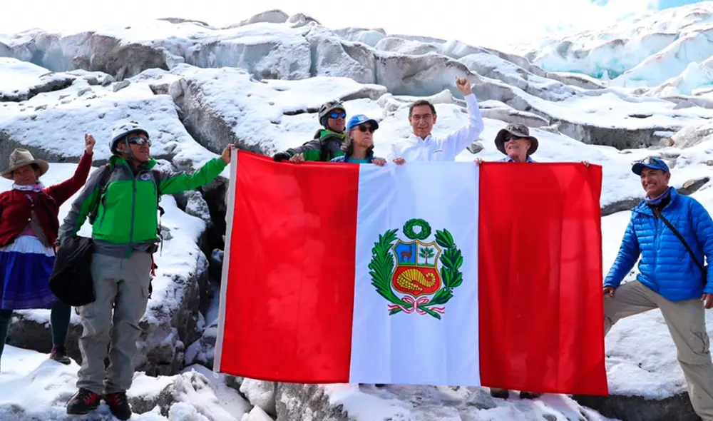 Presidente Vizcarra llega a nevado Huascarán junto a expedición científica