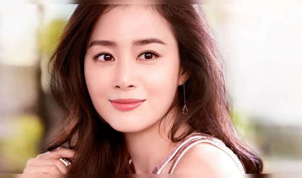 Admiradores de Kim Tae Hee recuerdan sus primeros años en la industria televisiva. Admiradores de Kim Tae Hee recuerdan sus primeros años en la industria televisiva.