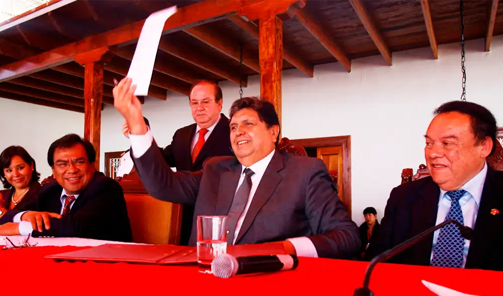 Revelaciones de Luis Nava implica al fallecido Alan García. Foto: La República.